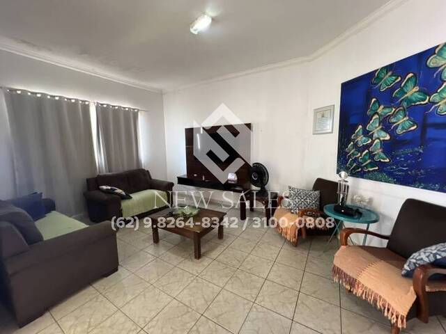 Casa para Venda em Goiânia - 2