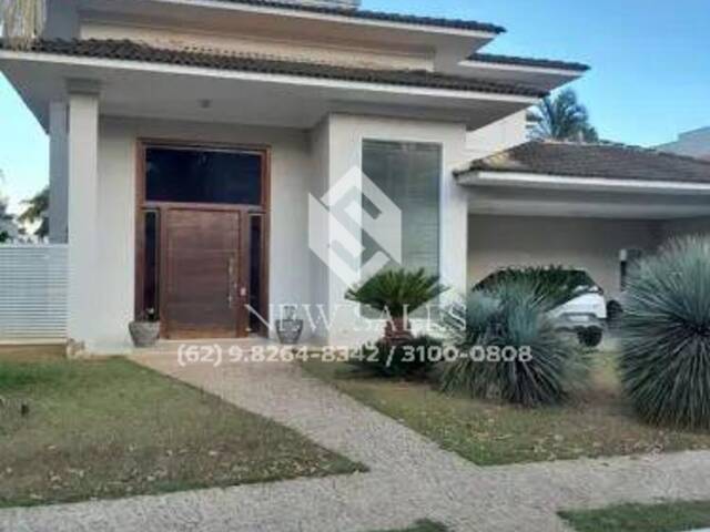 #12728 - Casa em condomínio para Venda em Goiânia - GO