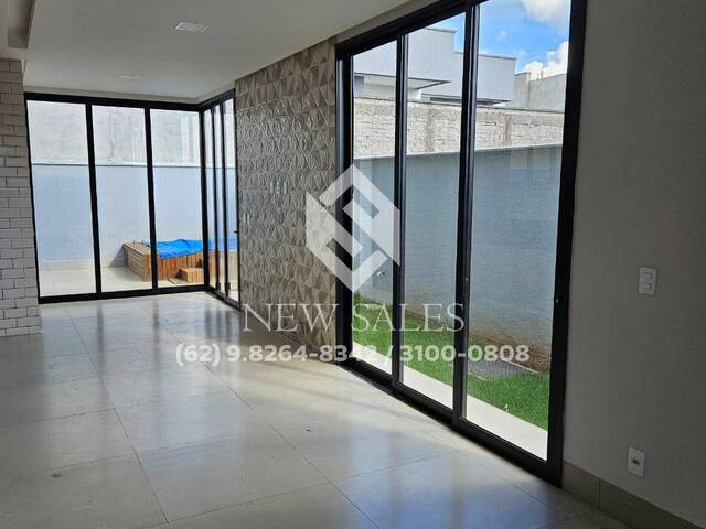 #13810 - Casa para Venda em Aparecida de Goiânia - GO - 3