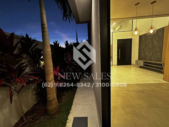 #13879 - Casa em condomínio para Venda em Aparecida de Goiânia - GO - 3
