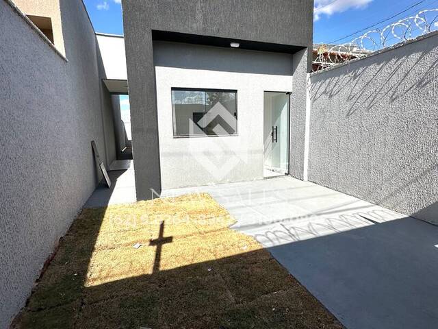 #14161 - Casa para Venda em Goiânia - GO - 1