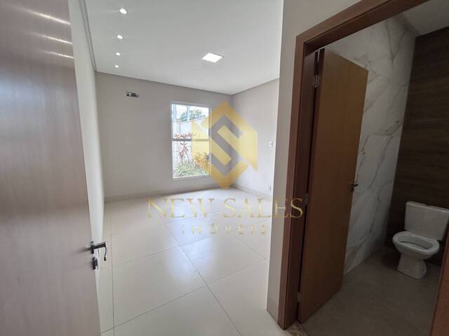 Casa para Venda em Goiânia - 5