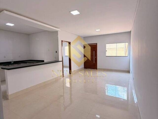 #14710 - Casa para Venda em Goiânia - GO - 2