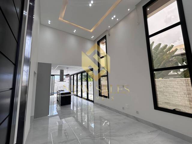 Casa em condomínio para Venda em Aparecida de Goiânia - 4