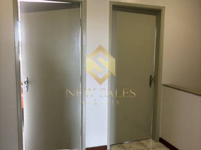 Sobrado para Venda em Goiânia - 4