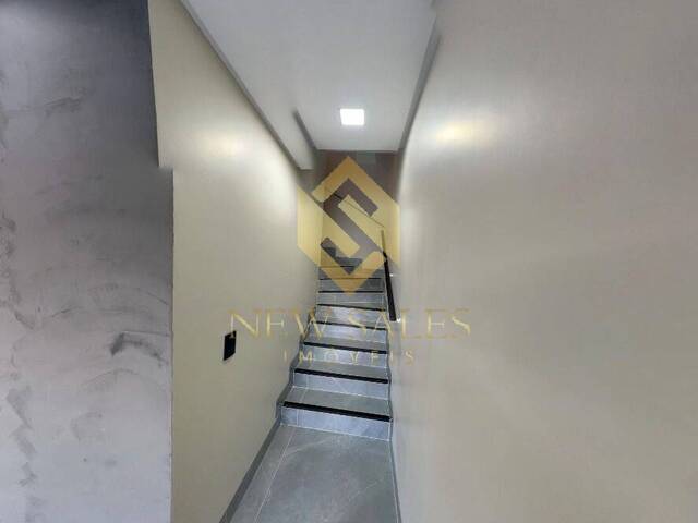 Sobrado para Venda em Aparecida de Goiânia - 4