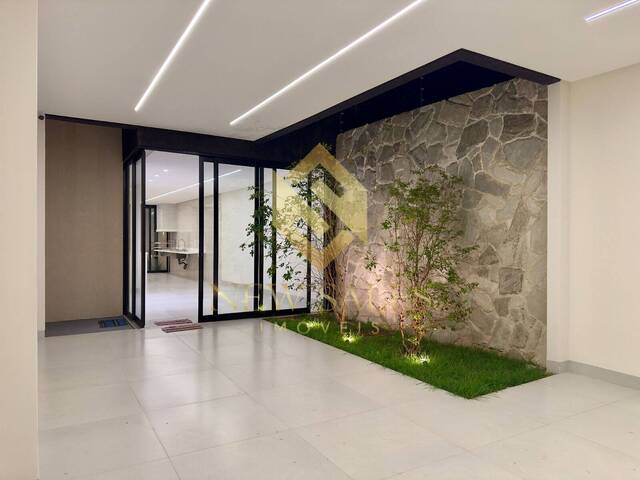 #15208 - Casa para Venda em Goiânia - GO - 2