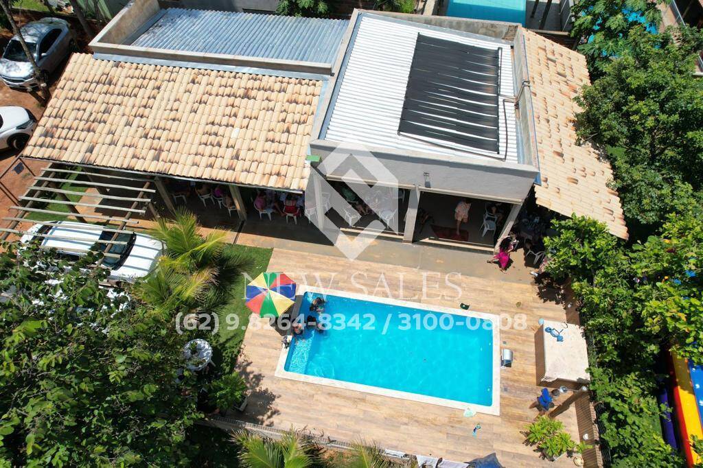 Chácara à venda com 2 quartos, 4868m² - Foto 1